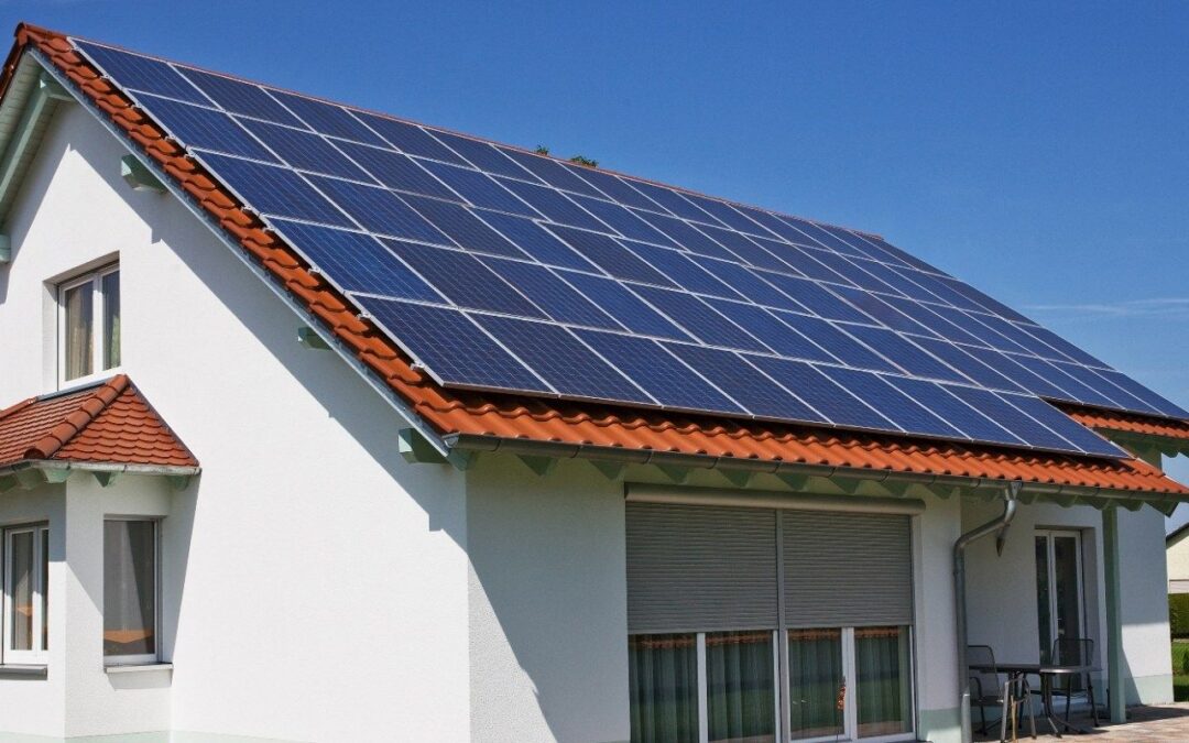 Paneles solares, ahorra gastos familiares